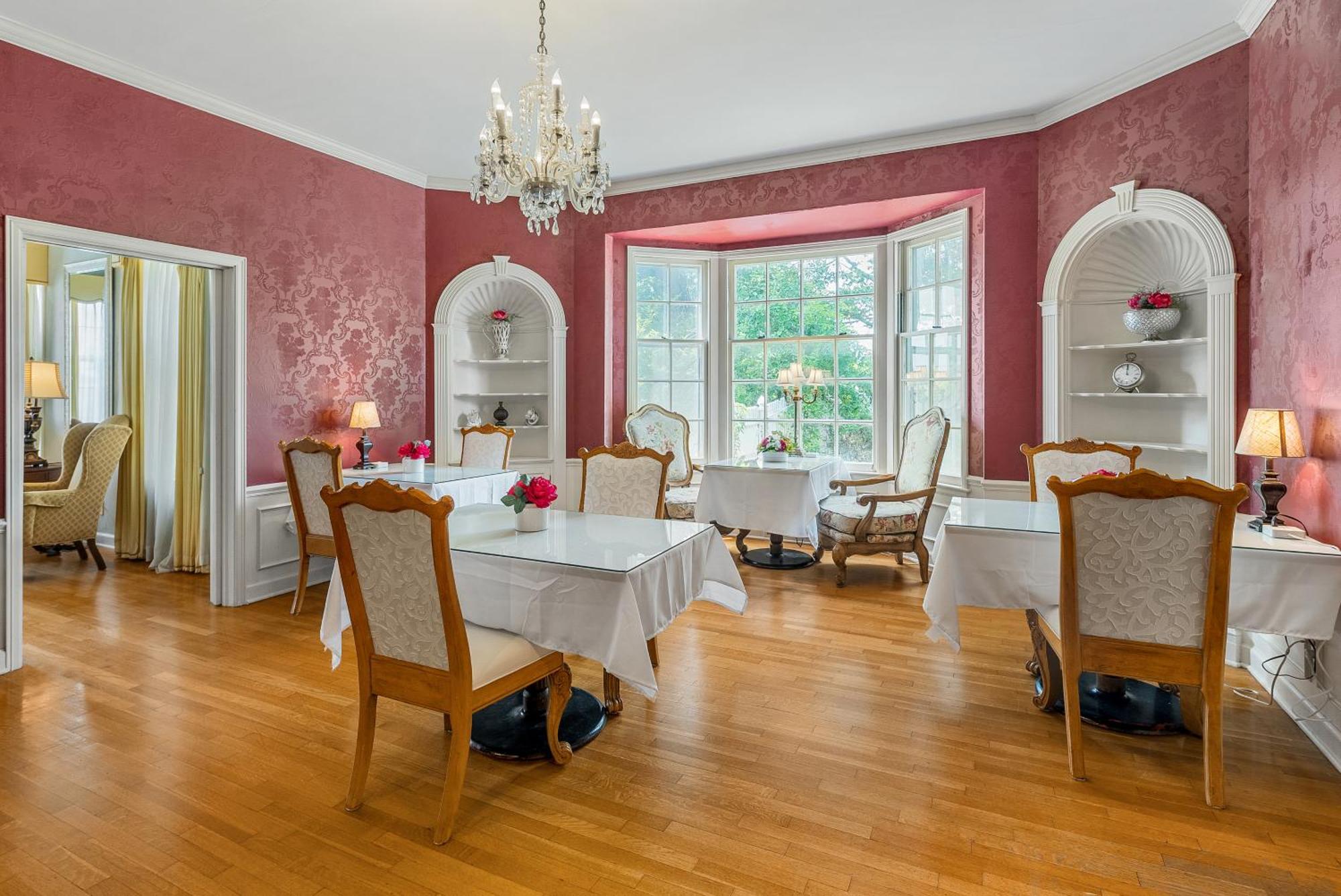 Beland Mansion-Treasured Mist Suite! Fort Smith Exterior photo